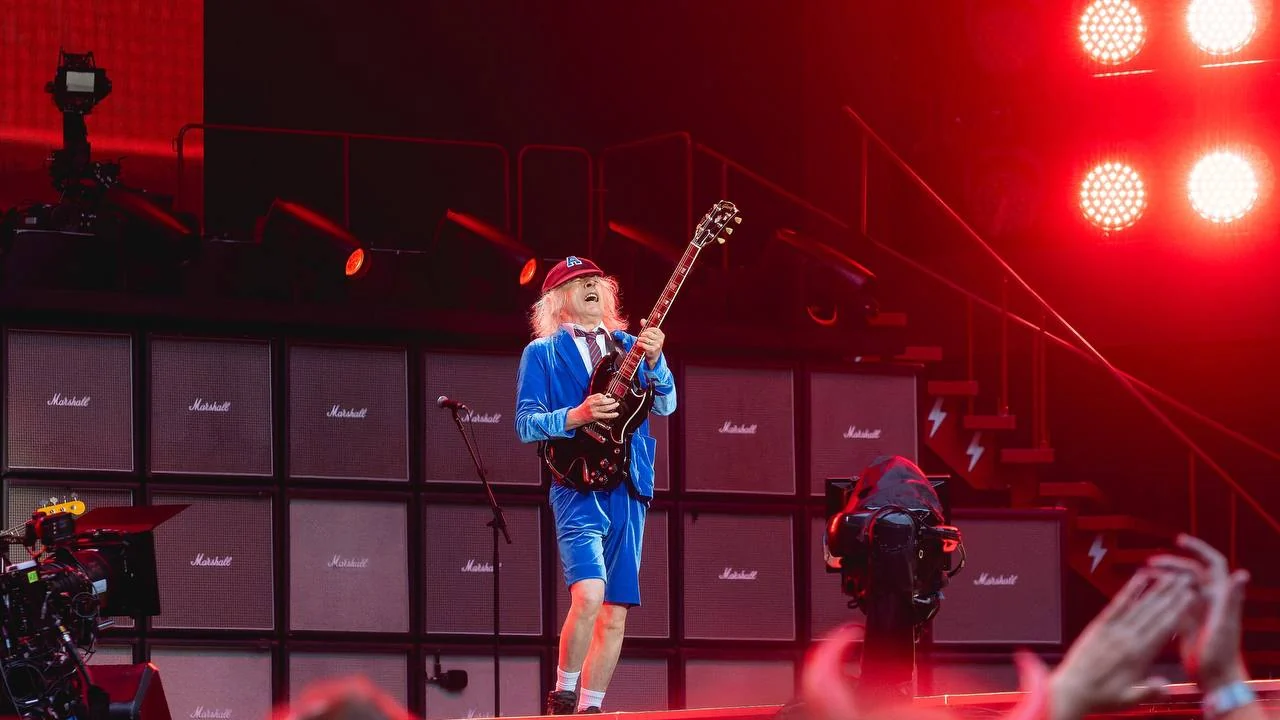 Angus Young – AC/DC Tour Rig pedalboard